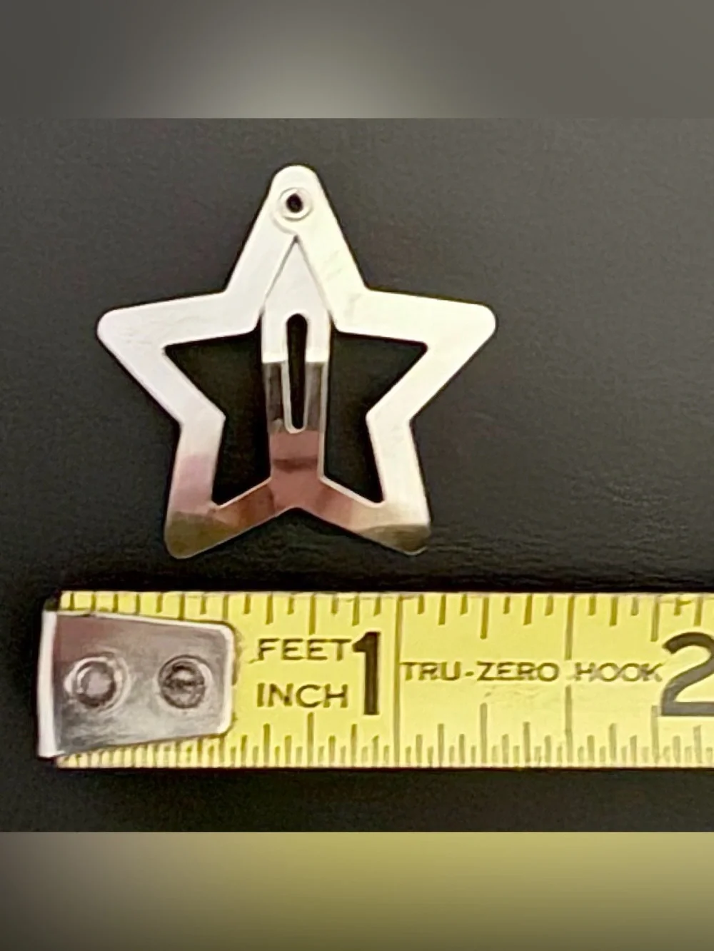 Goth Snap Metal Hair Clips Barrettes ~2 Glow in the Dark Yellow Stars, 3 Silver
